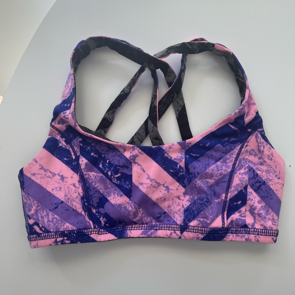 Girls reversible Ivivva sports bra. Size 8